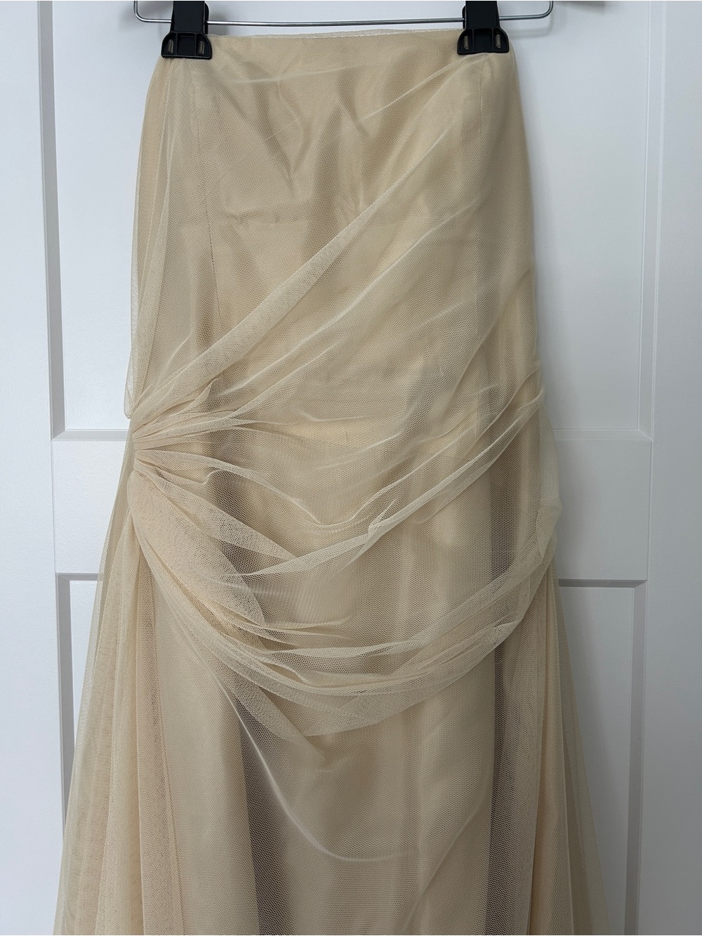 Vera Wang Strapless Beige Formal Gown